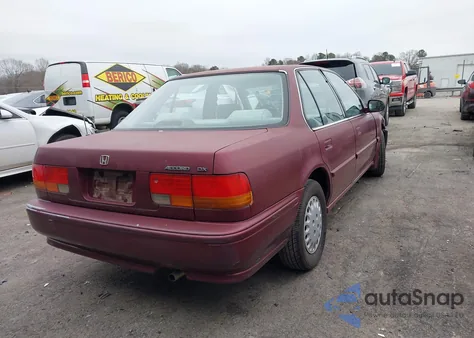 1993 Honda Accord Dx из США, поврежденный, VIN 1HGCB754XPA044377